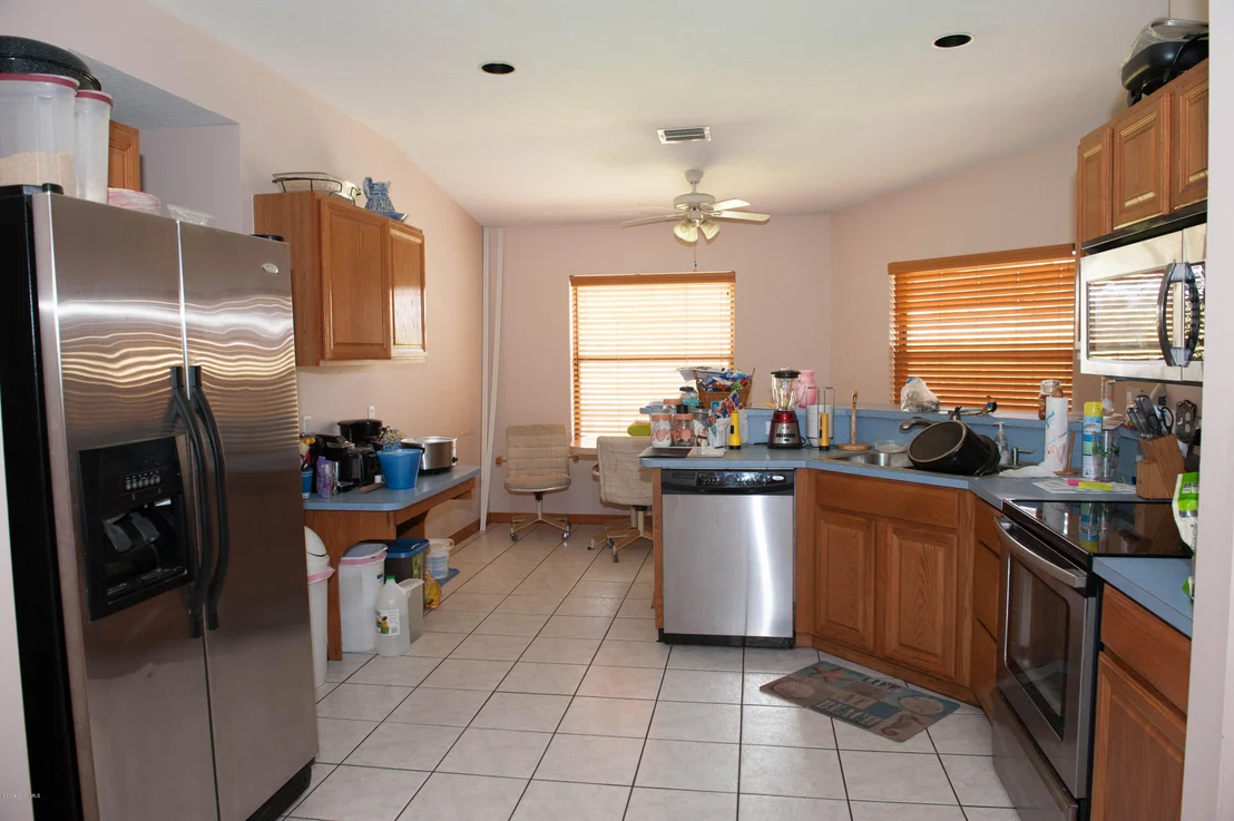 Photo of 5490 Pine Street