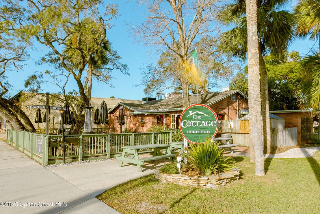 Photo of 2356 Lakeview Drive