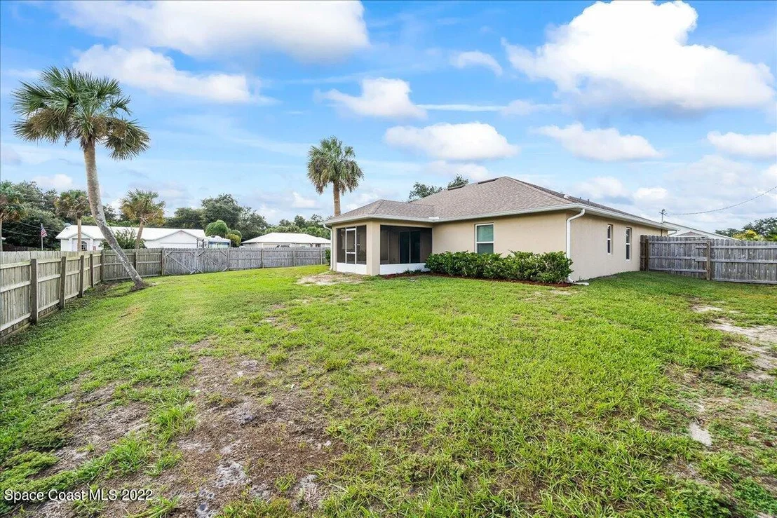 Photo of 6175 Adina Road