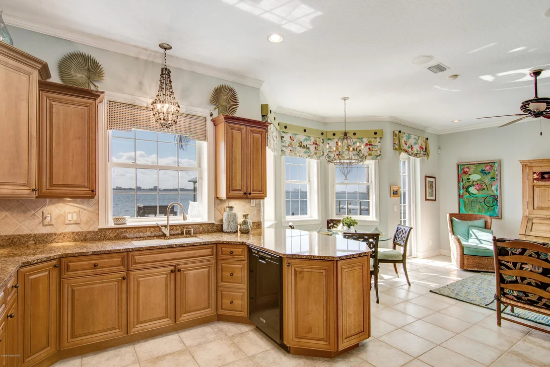 Photo of 787 Oak Ridge Drive