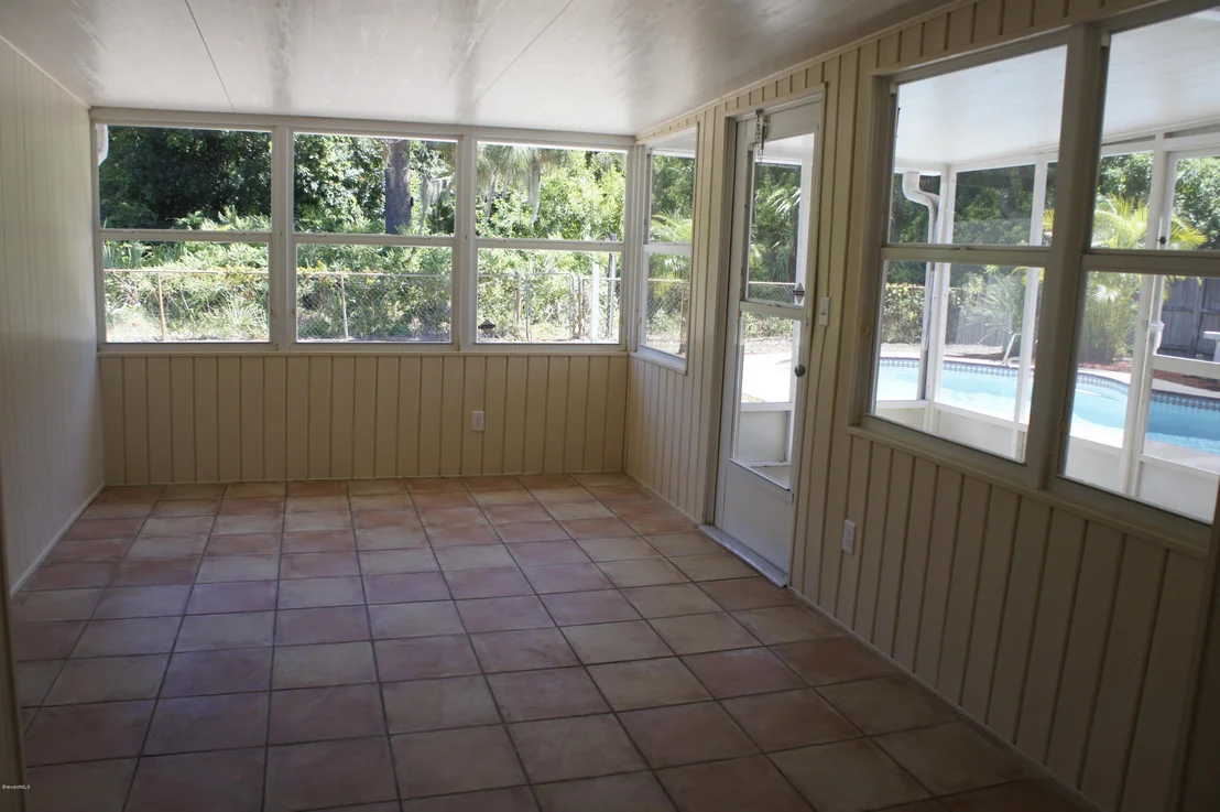 Photo of 2392 Lorna Drive