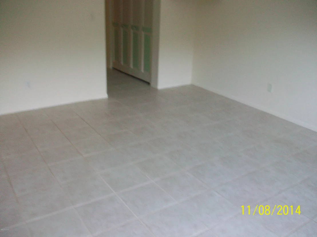 Photo of Unit 1213 at 305 Tangle Run Boulevard