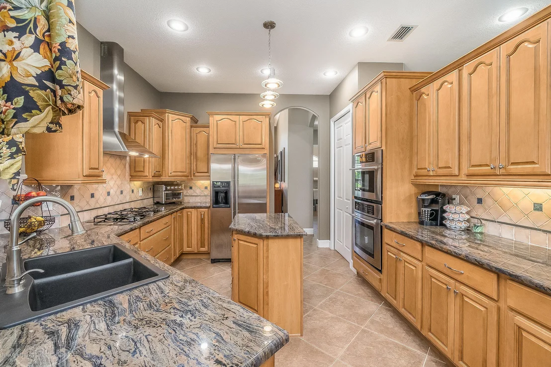 Photo of 2167 Windbrook Drive SE