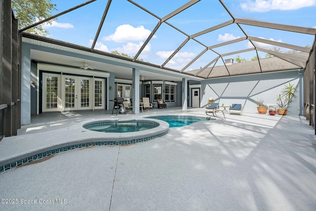 Photo of 4741 Canard Road