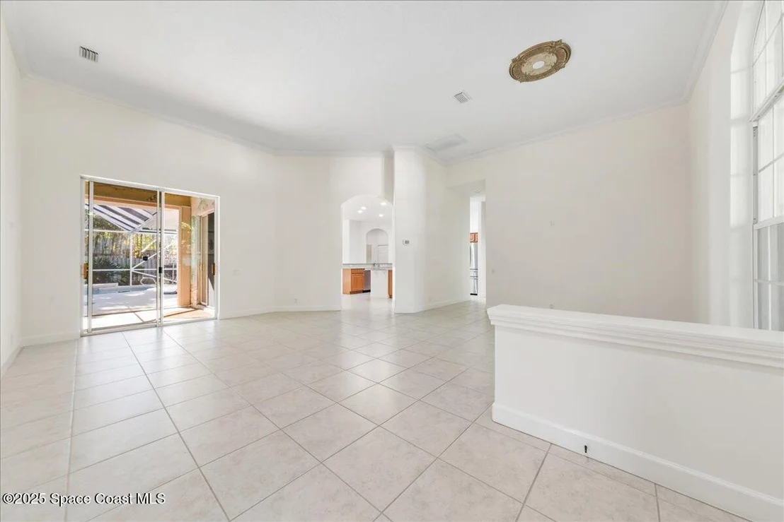 Photo of 327 Southampton Drive