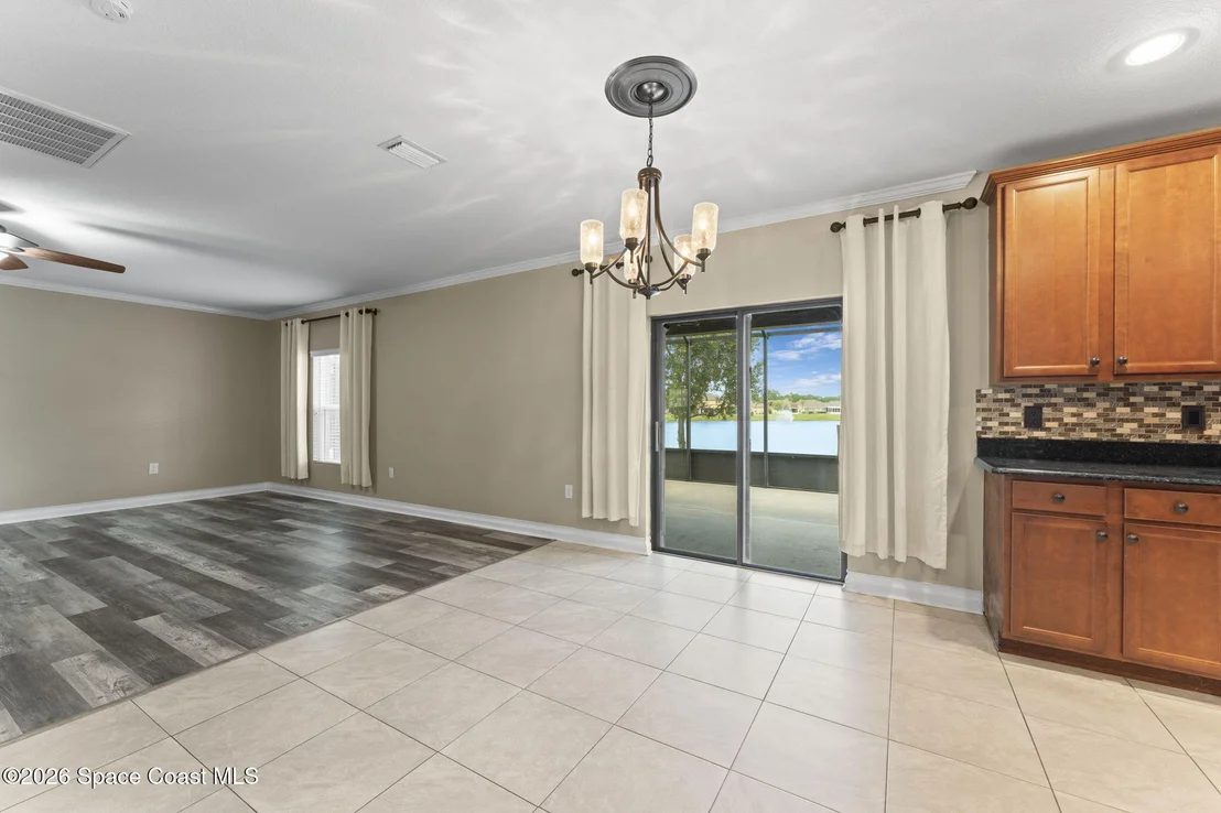Photo of 641 Dillard Drive SE