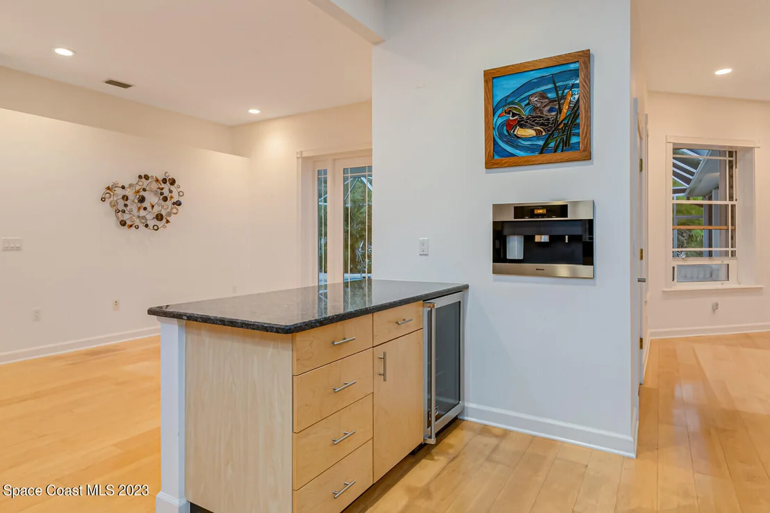 Photo of 2880 Grant Road