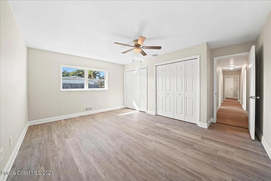 Photo of 445 Bahama Drive