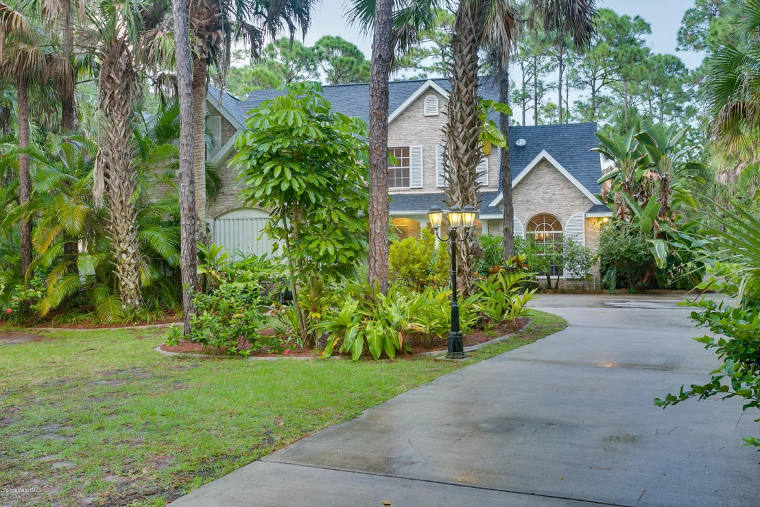 Photo of 5260 Sorrel Drive