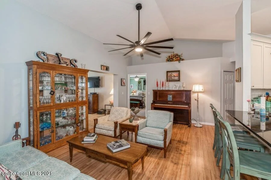Photo of 811 Topaz Drive