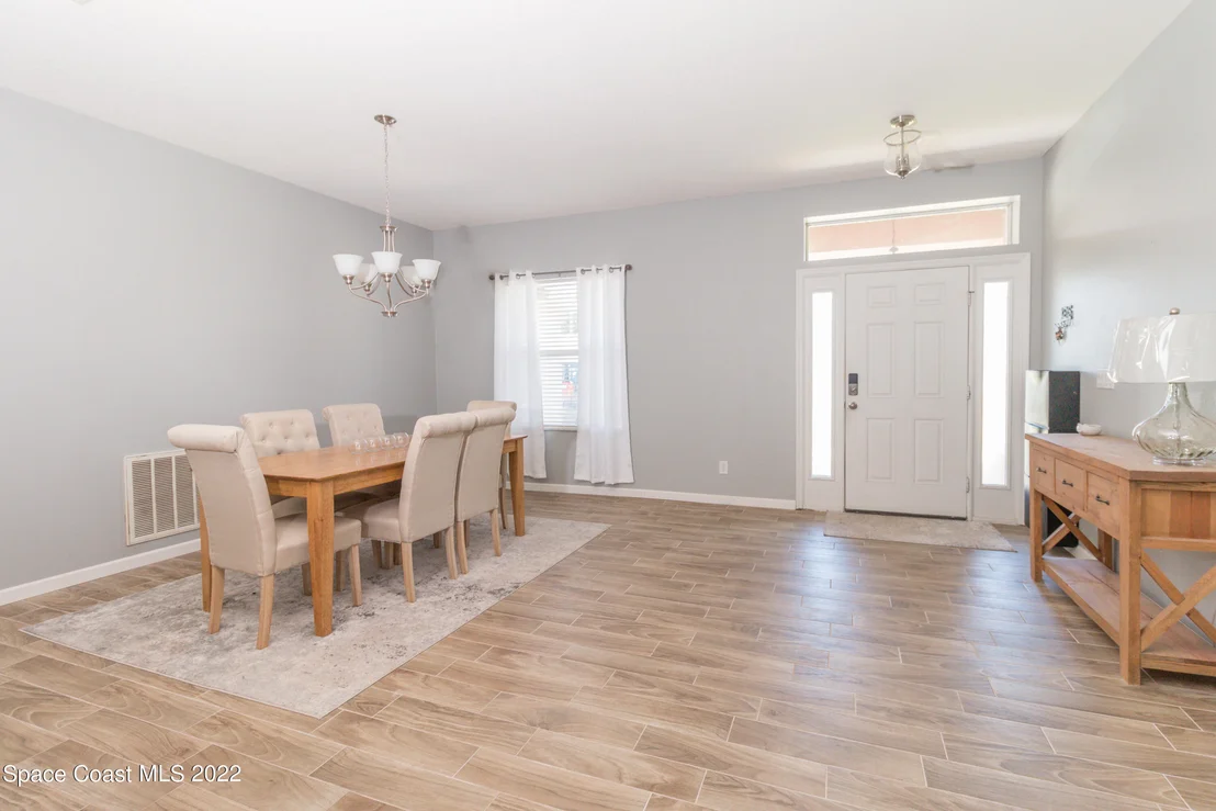 Photo of 6345 Ainsworth Road