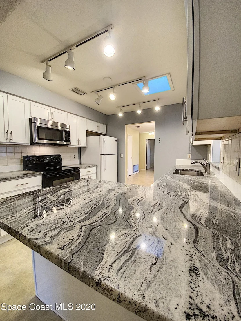 Photo of 982 Sarazen Drive