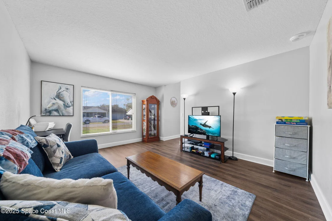 Photo of 4620 Robert Street