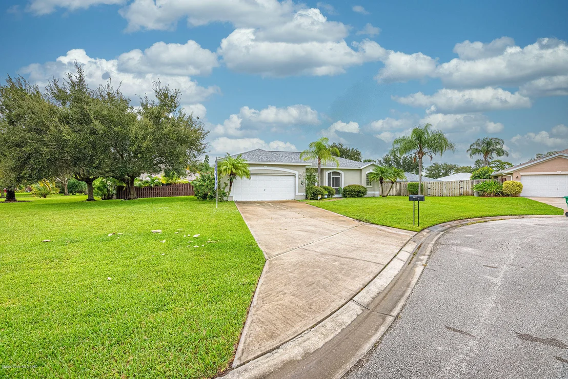 Photo of 1445 Colt Way
