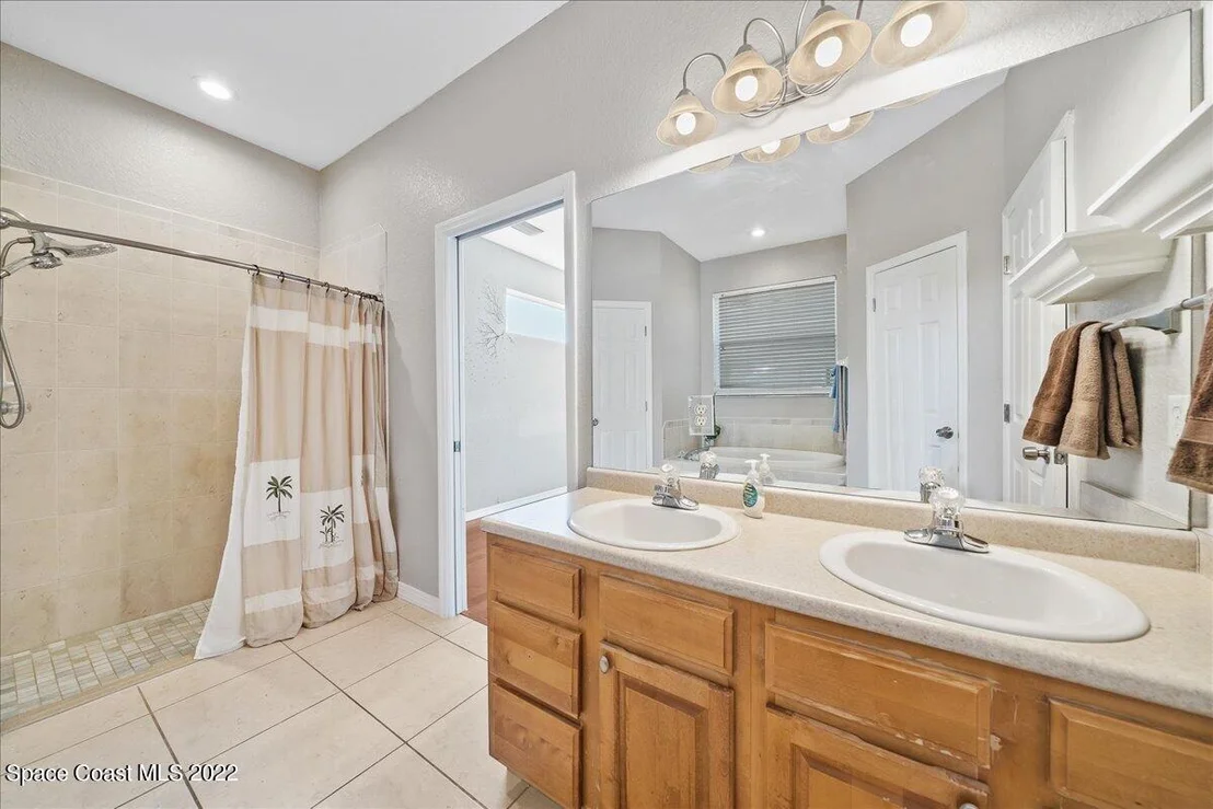 Photo of 2303 Colonial Drive