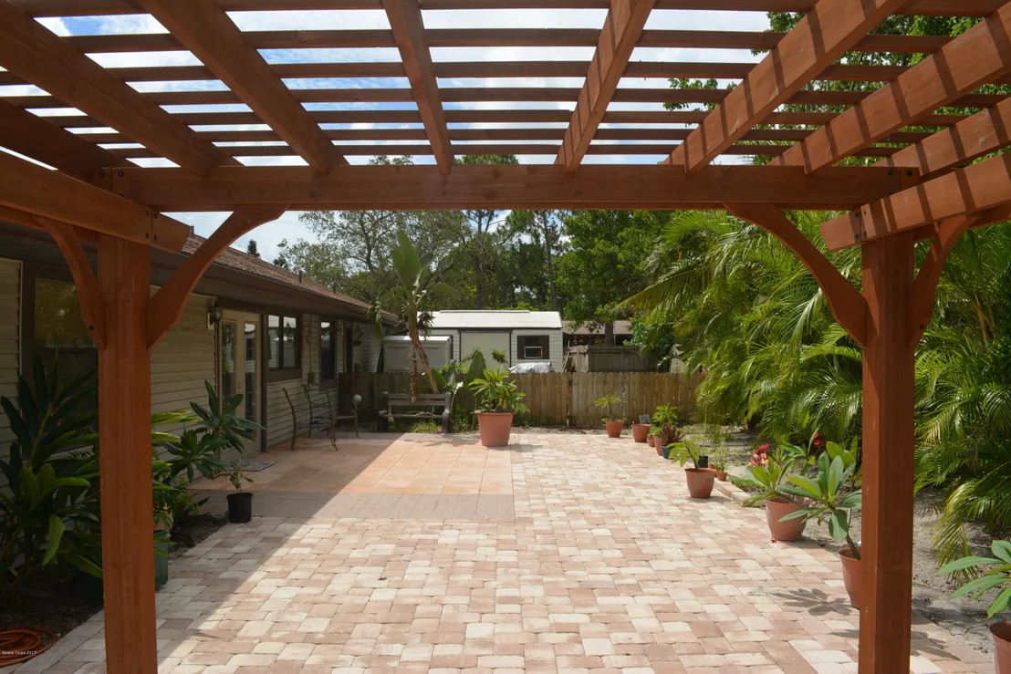 Photo of 664 Altura Drive