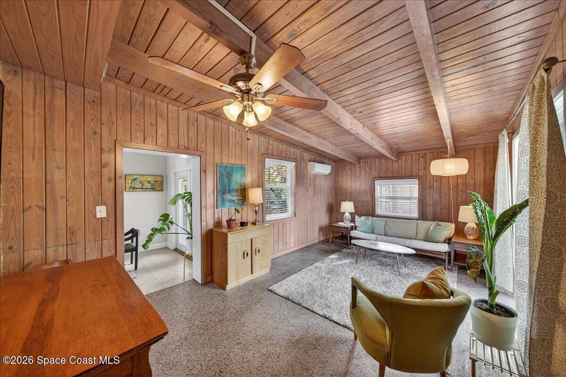 Photo of 1615 Grandview Way