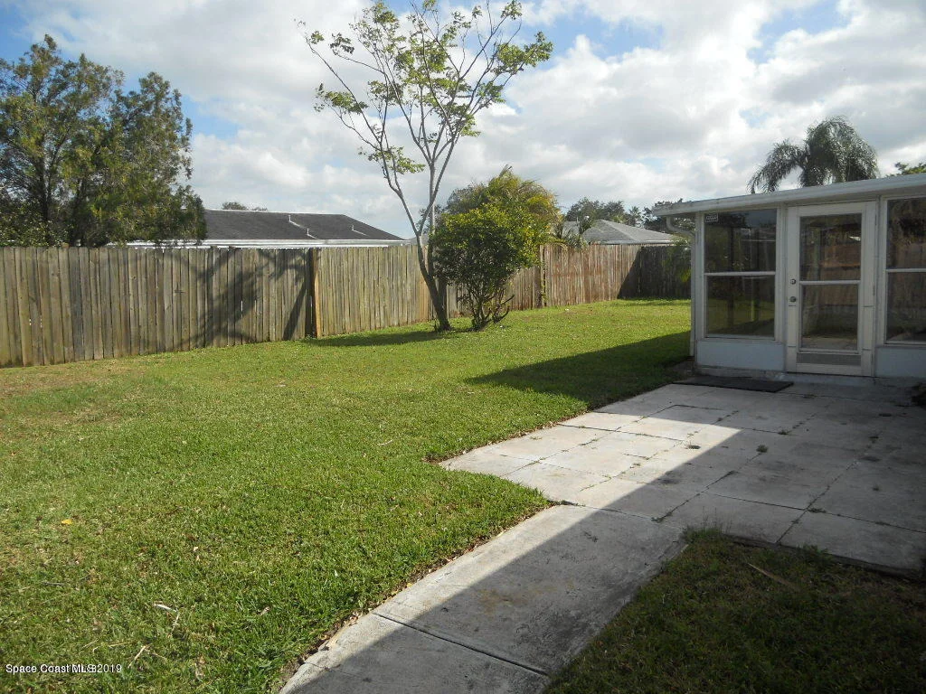 Photo of 551 Avignon Drive
