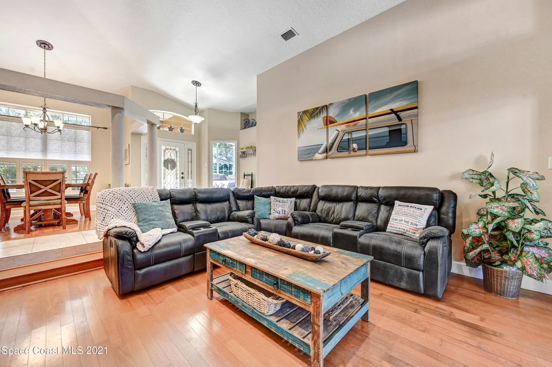Photo of 346 Carmel Drive