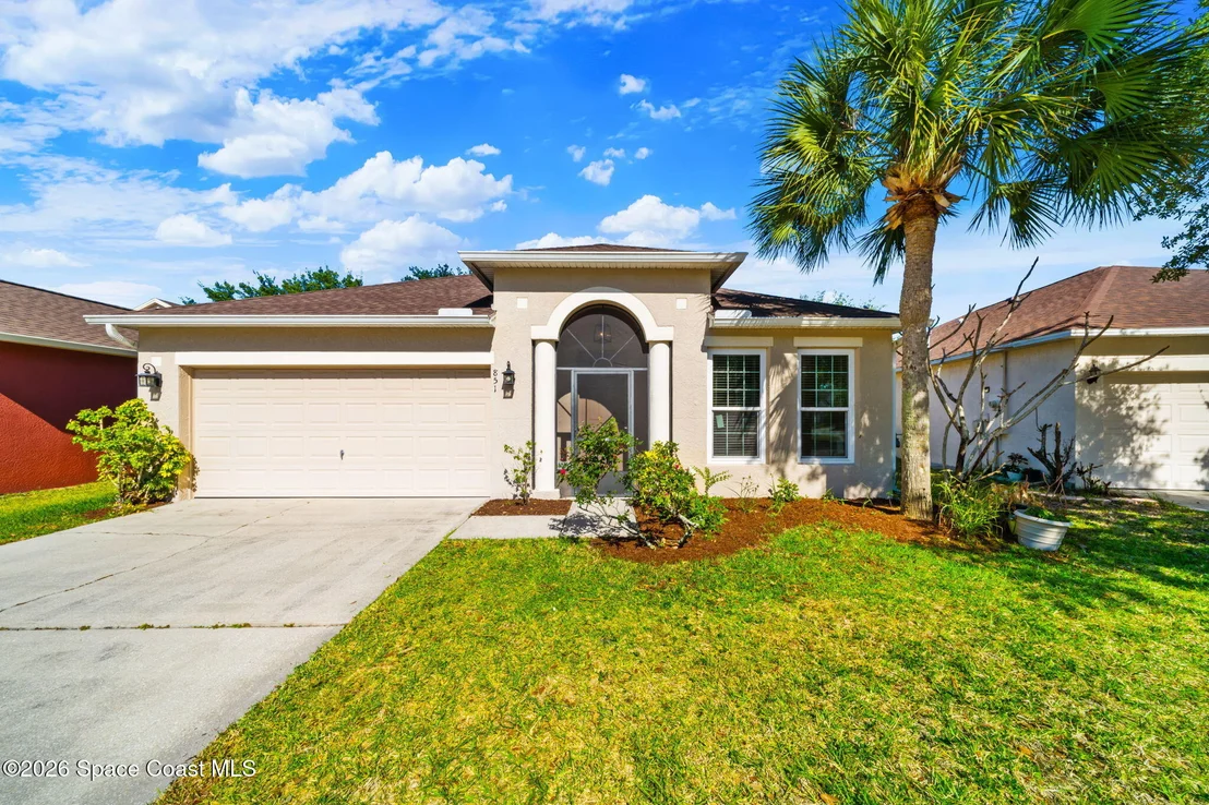 Photo of 851 Benton Drive