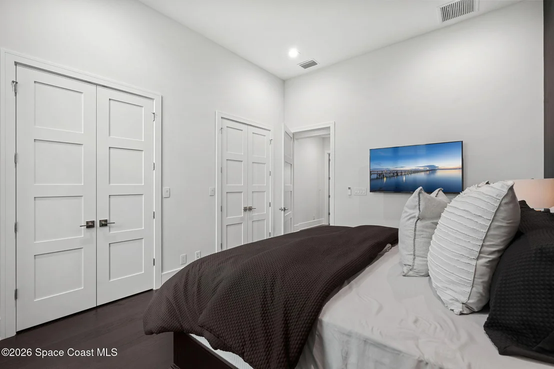Photo of 3618 Lake Adelaide Place