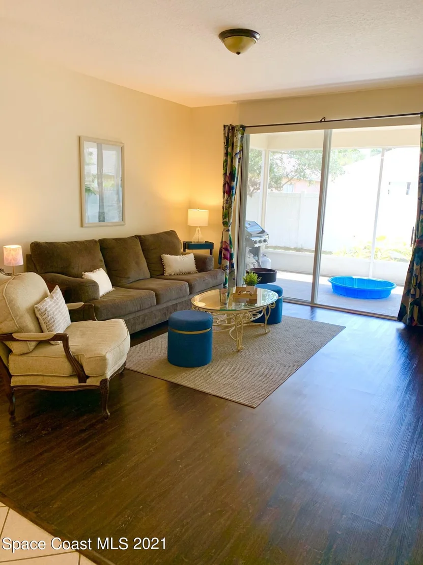 Photo of 901 Benton Drive