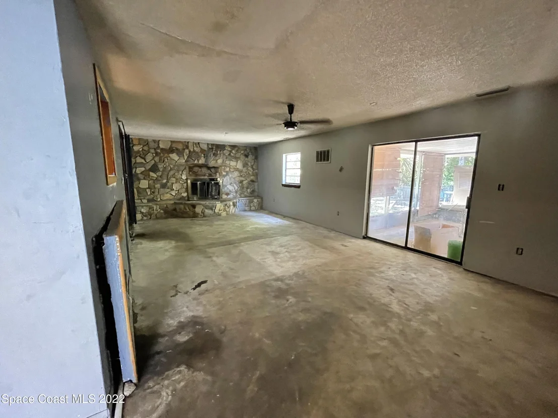 Photo of 1403 W Point Drive