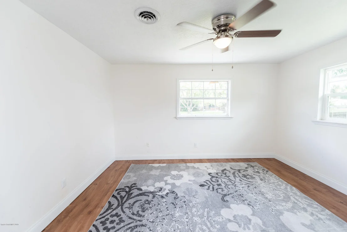 Photo of 971 Golf Street