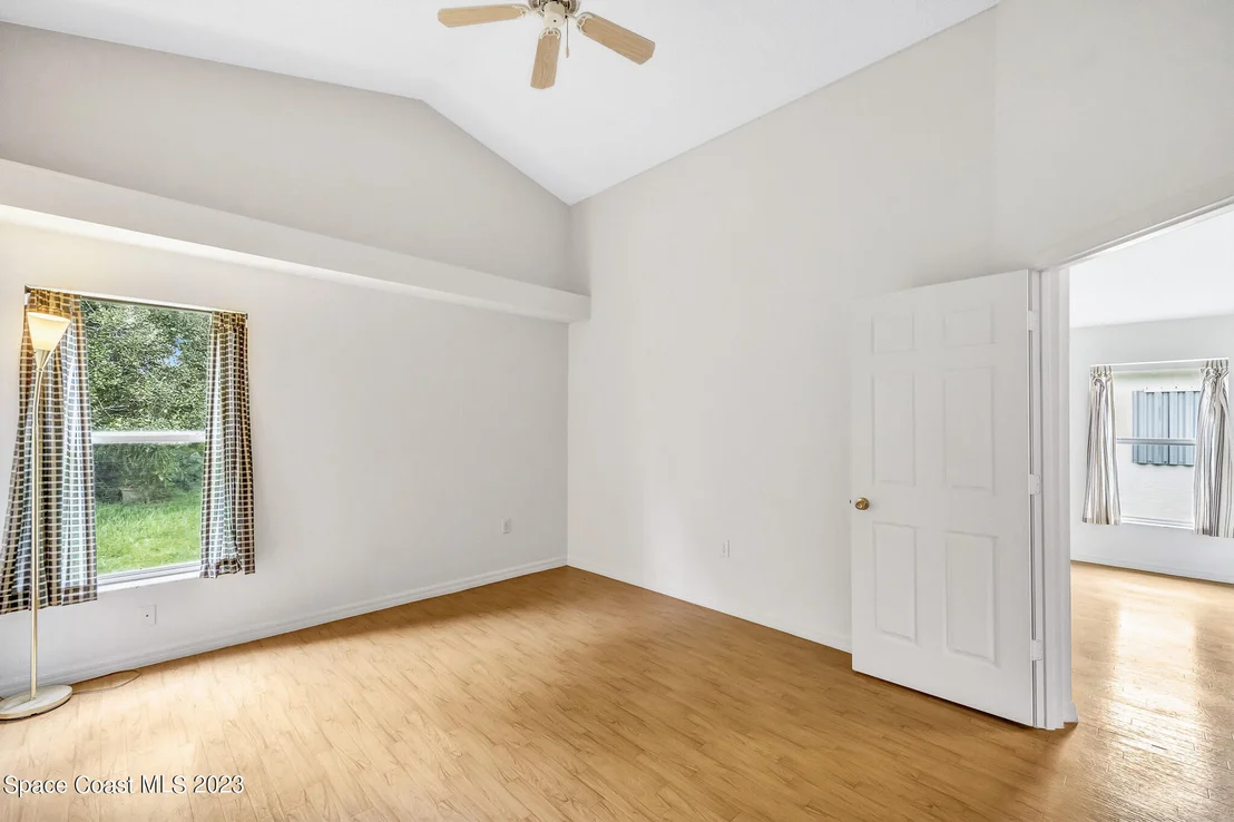 Photo of 958 Pine Creek Circle NE