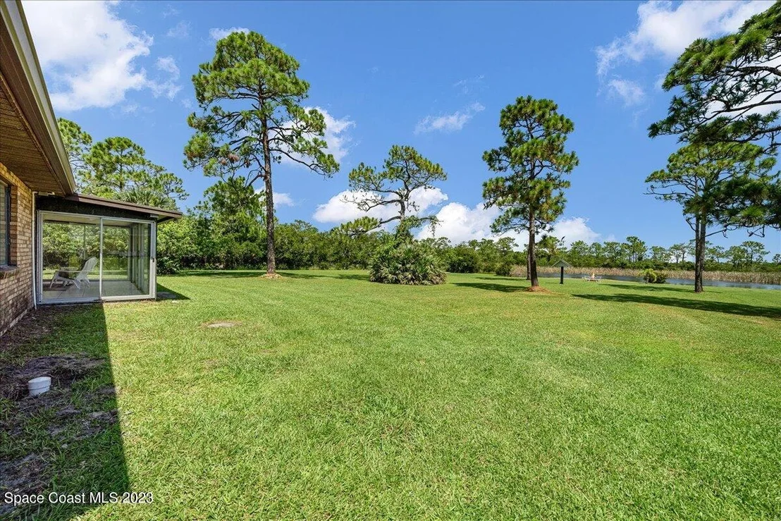 Photo of 2100 Atz Road