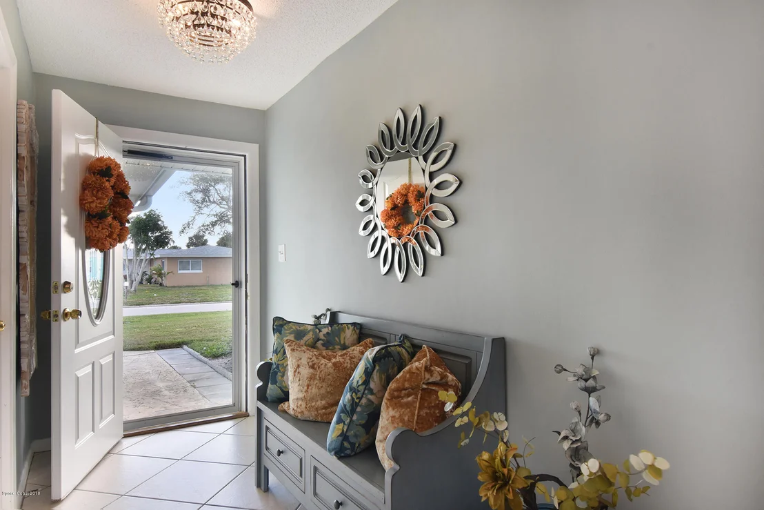 Photo of 385 Formosa Drive
