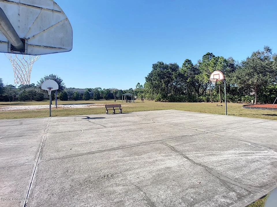 Photo of 2010 Stratford Pointe Drive