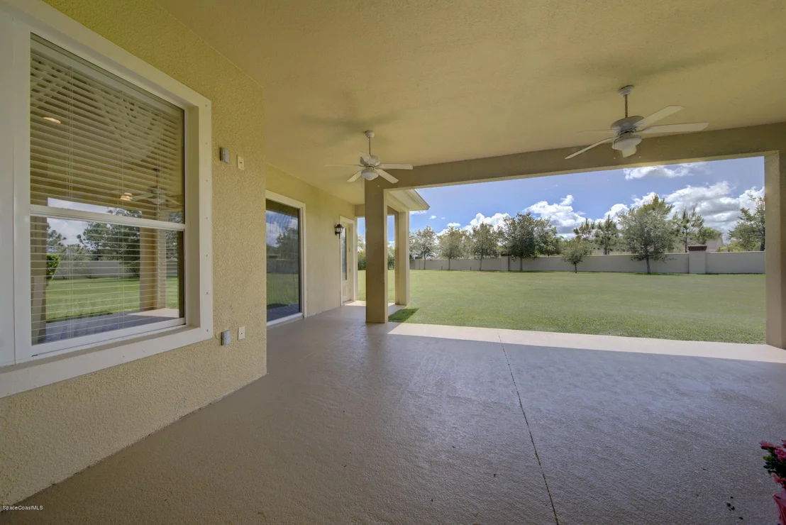 Photo of 5890 Rusack Drive