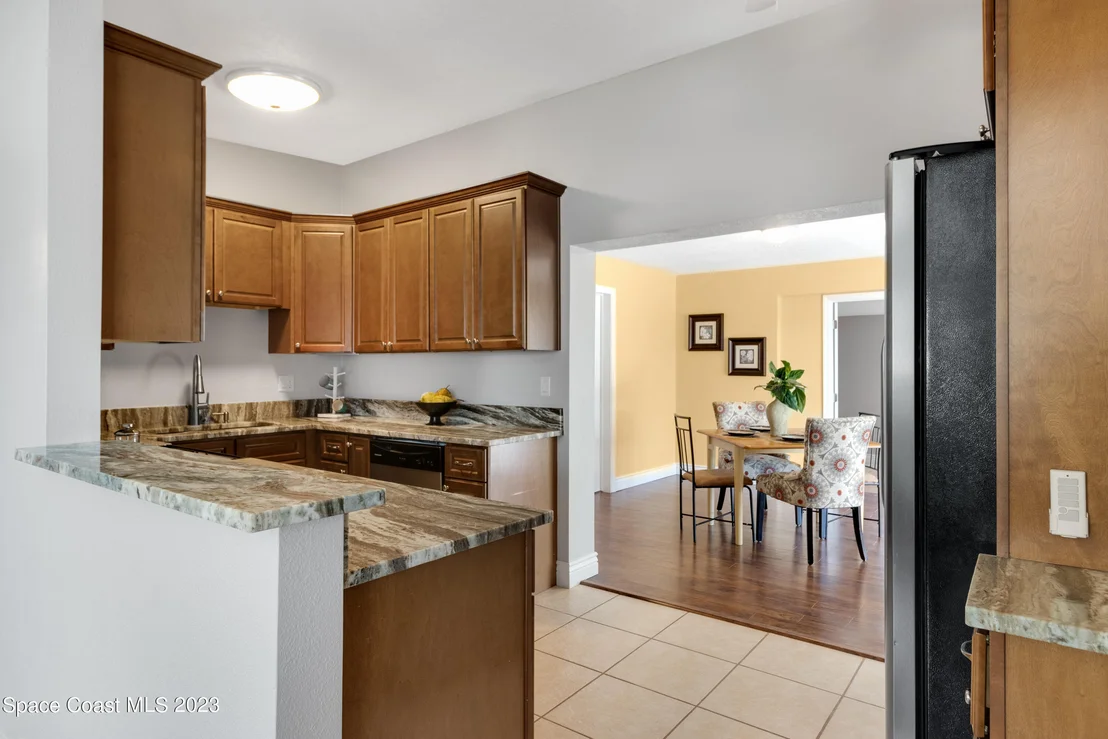 Photo of 1297 Ridgewood Drive