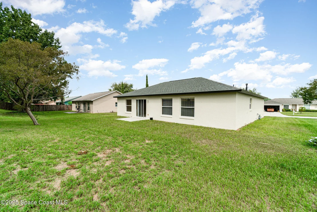 Photo of 11833 Foxglove Drive