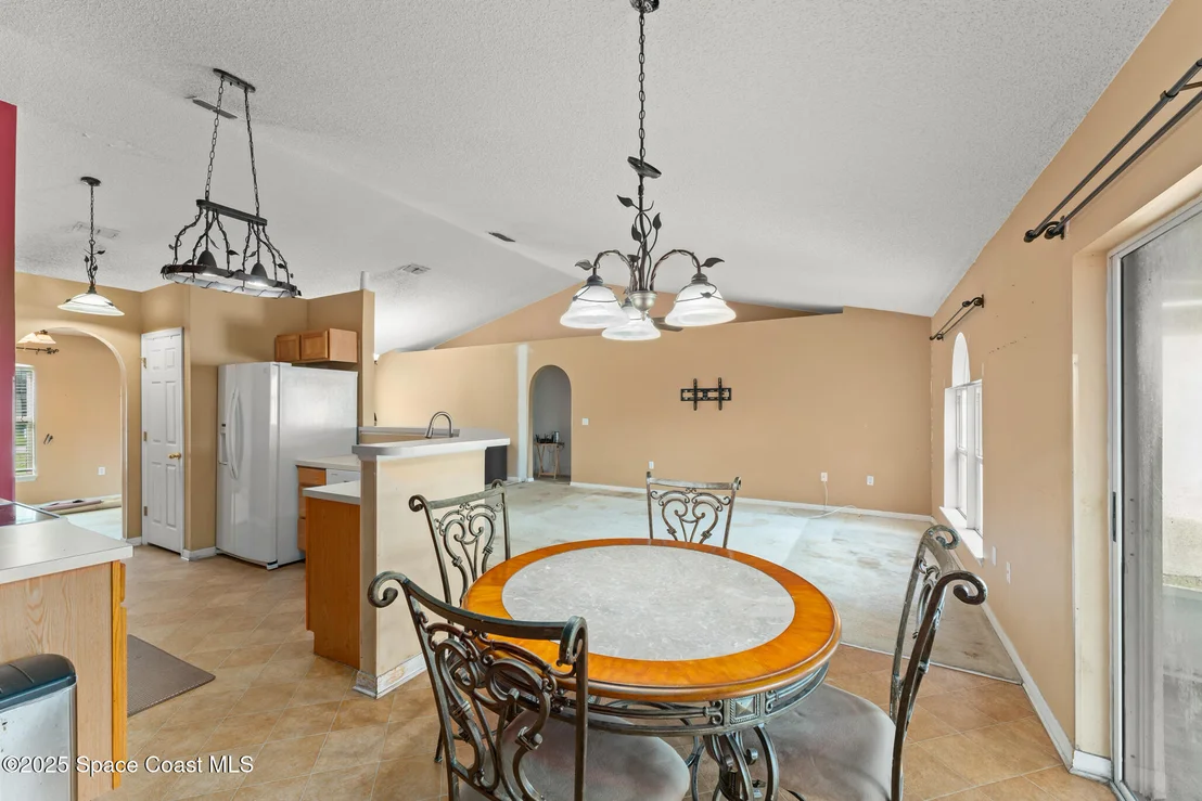 Photo of 6200 Edison Street