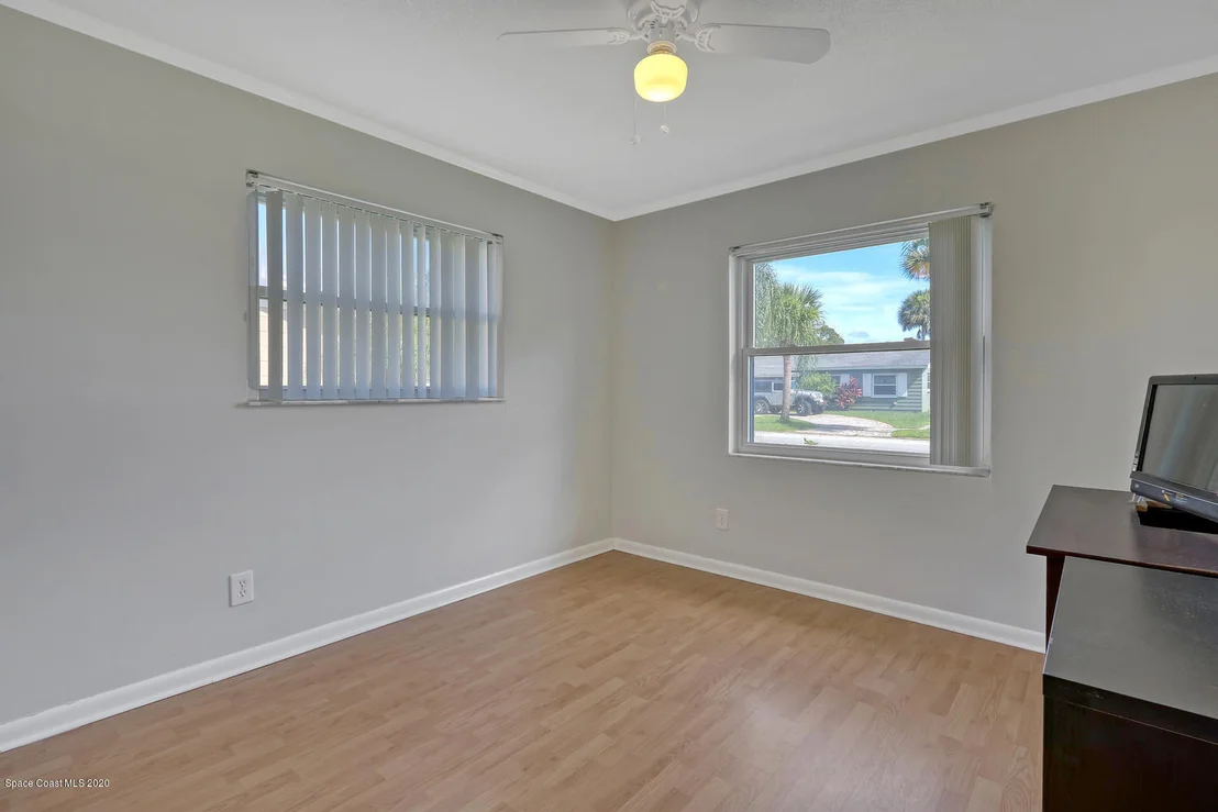 Photo of 1085 Hermosa Drive