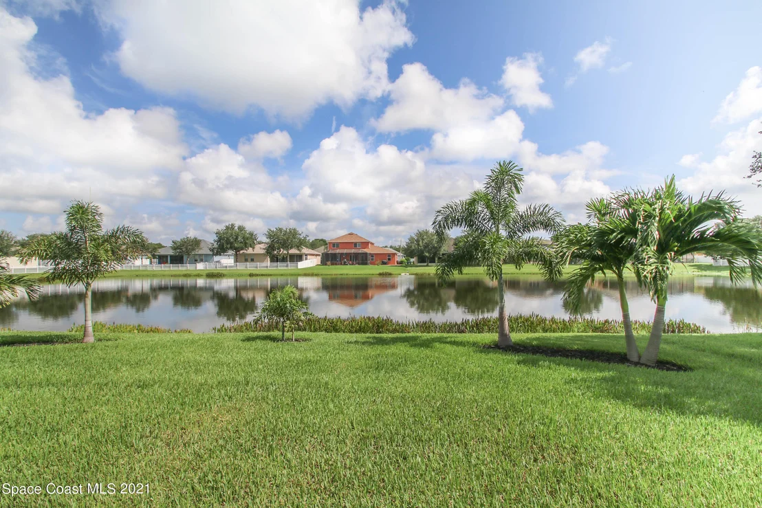 Photo of 1462 Hemingway Boulevard