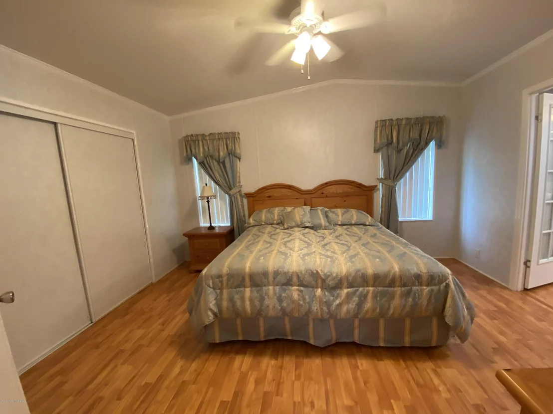 Photo of 5483 Bannock Street