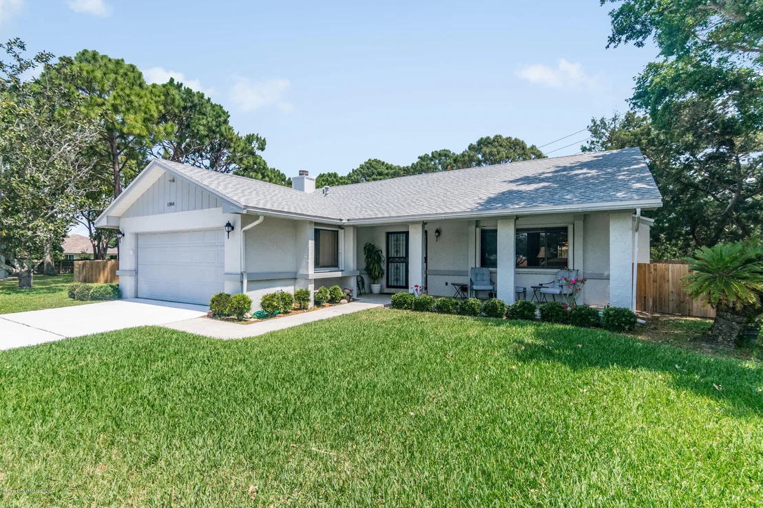 Photo of 1204 Foxfire Court