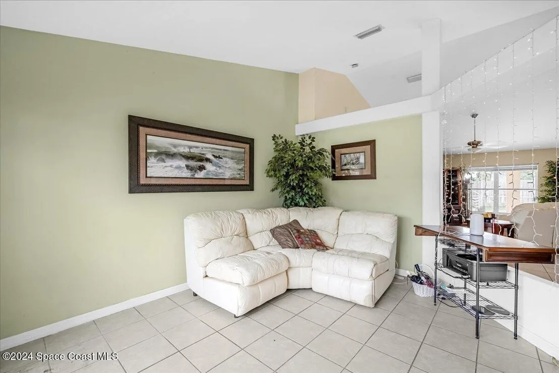 Photo of 6018 Newbury Circle