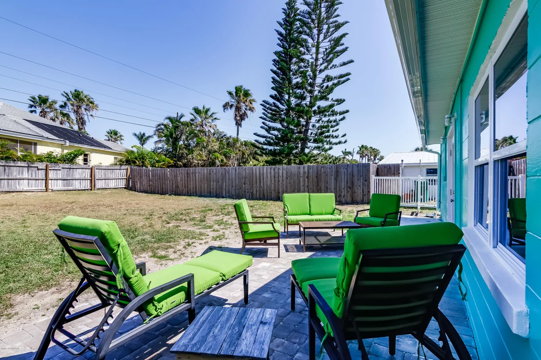 Photo of 320 Avenida De La Vista
