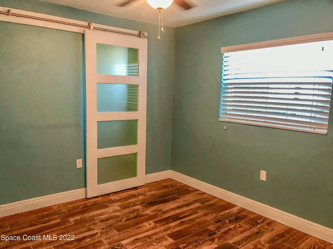 Photo of 469 Penguin Drive