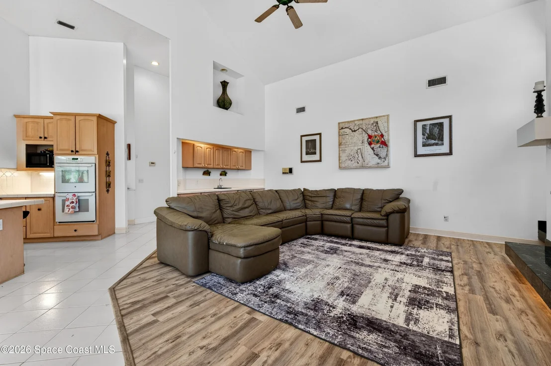 Photo of 900 Bluegrass Lane