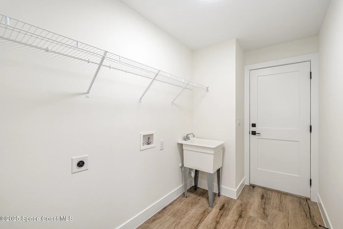 Photo of 6499 Pleasant Avenue