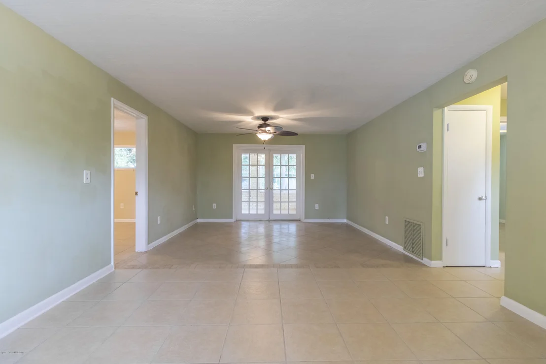 Photo of 1127 Pine Tree Drive