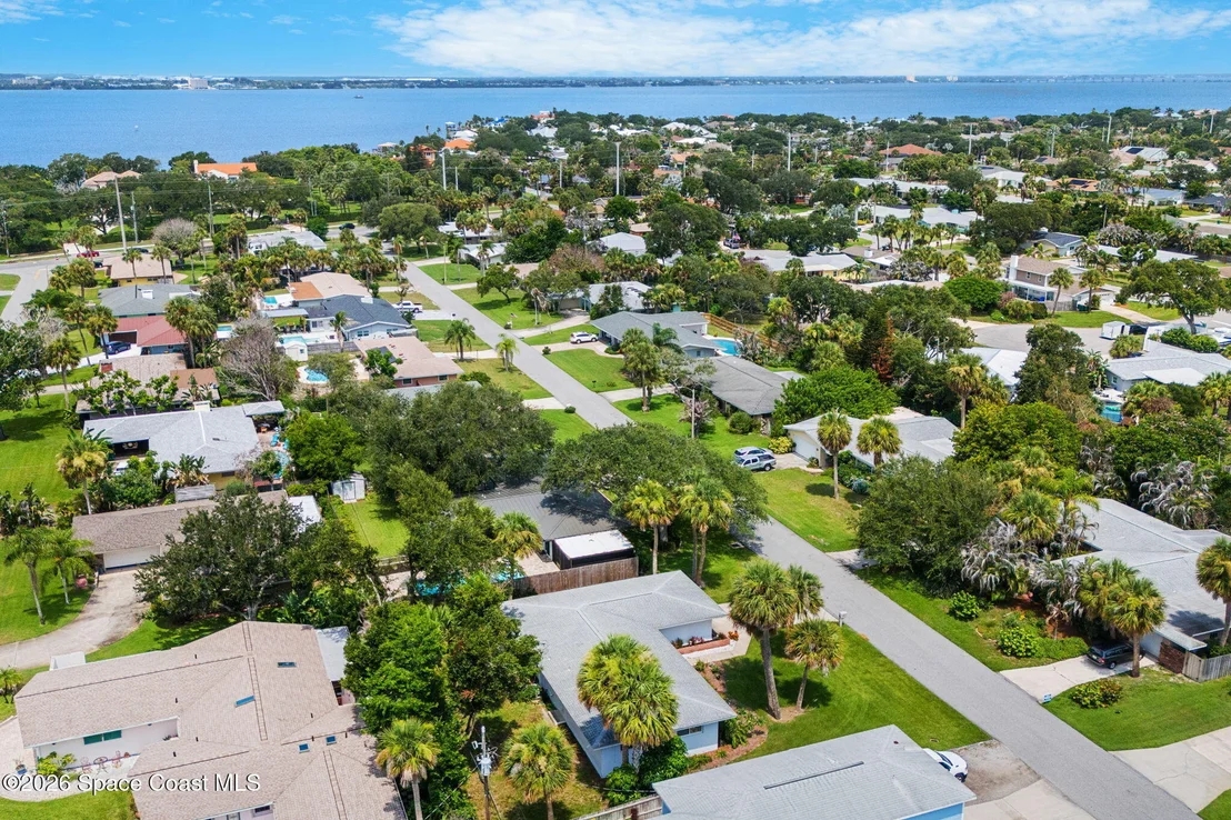Photo of 545 Seabreeze Drive