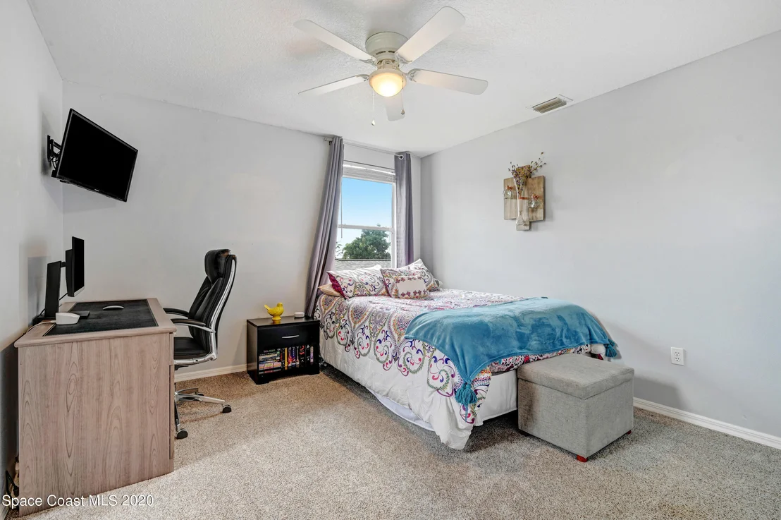 Photo of 892 Spirea Drive