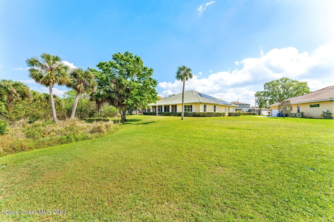Photo of 1368 Centennial Way