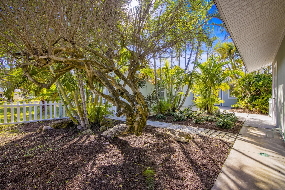 Photo of 572 Royal Palm Drive